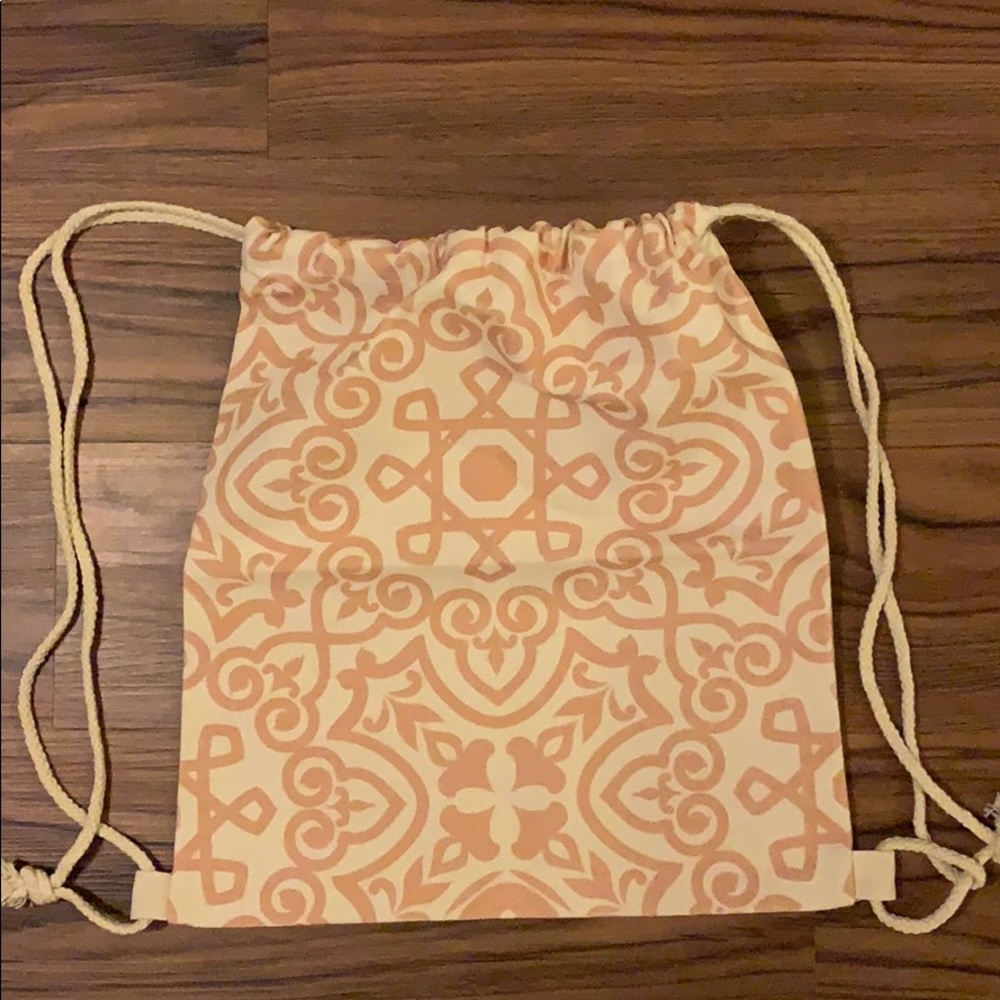 Pull String Bag with a Geometric Pattern - Picture 4 of 4